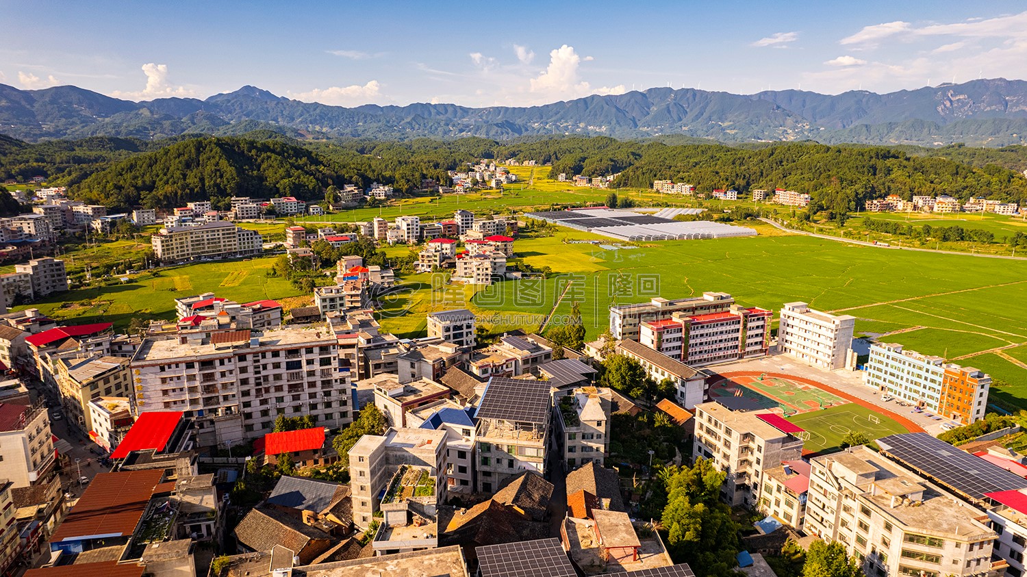 高平镇乡村田园风光