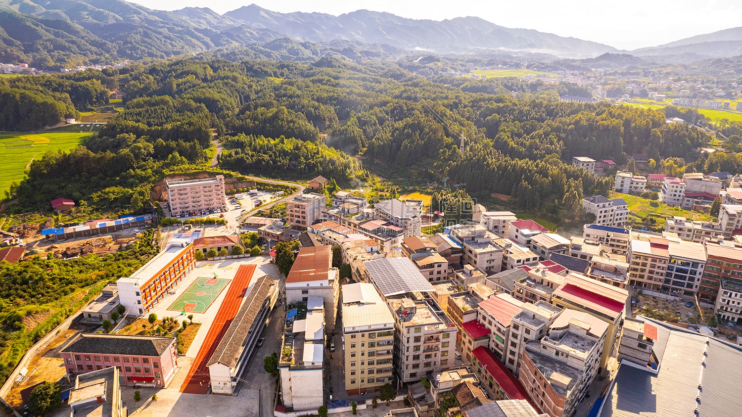 高平镇小学镇政府