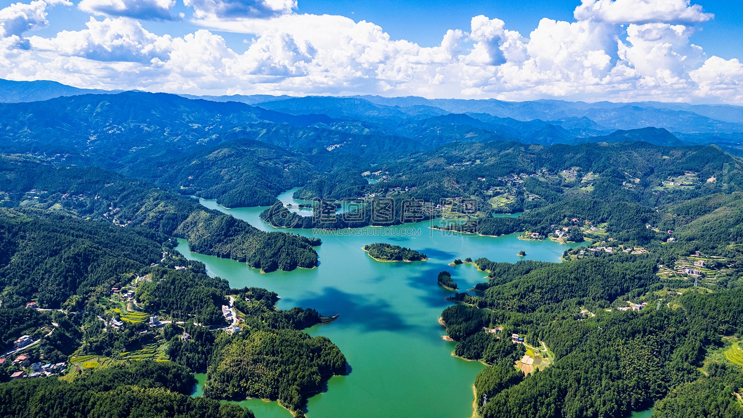 六都寨水库碧波荡漾