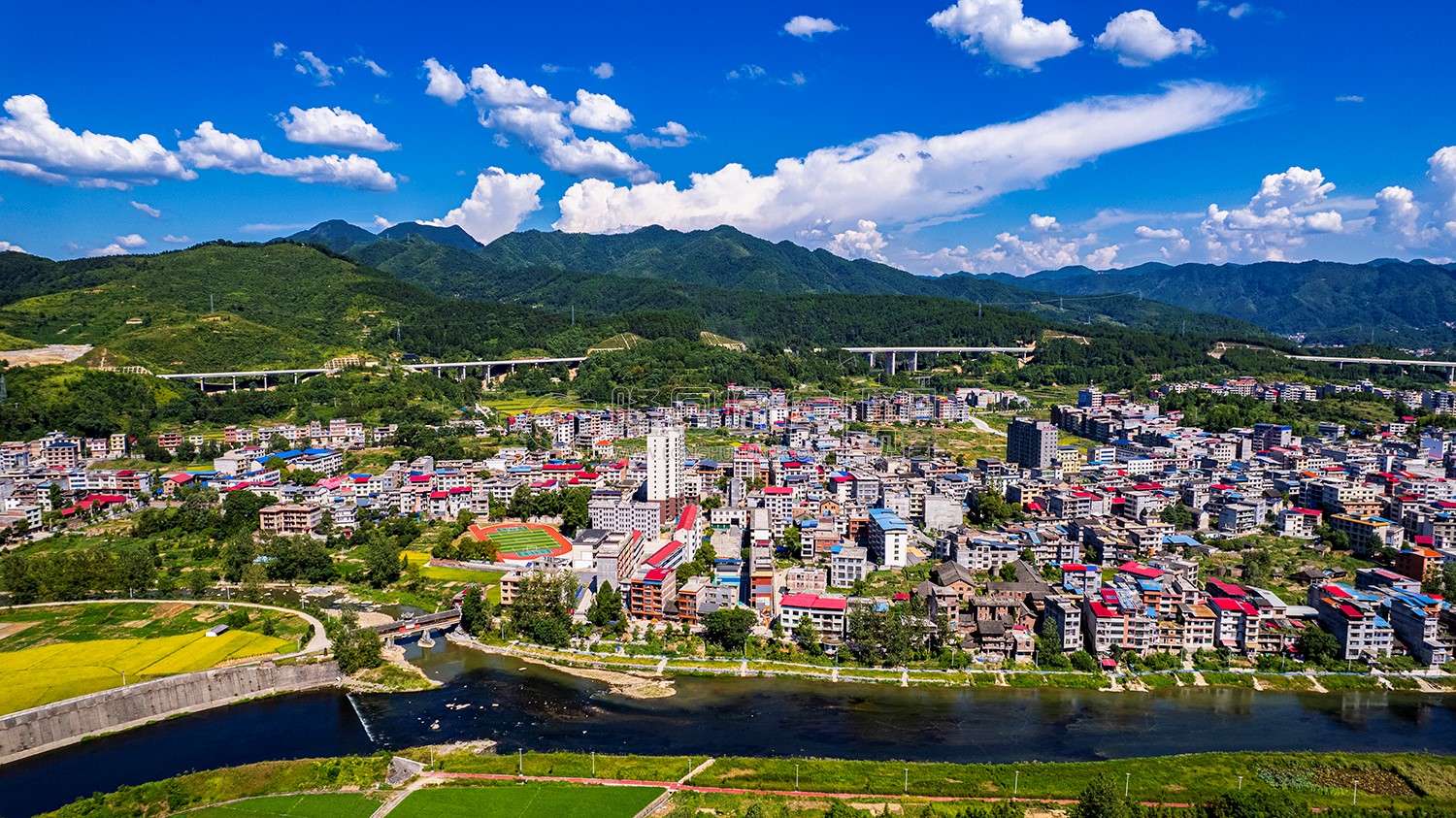 六都寨城镇风光