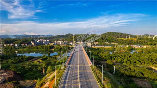 六车道的白沙湾大桥