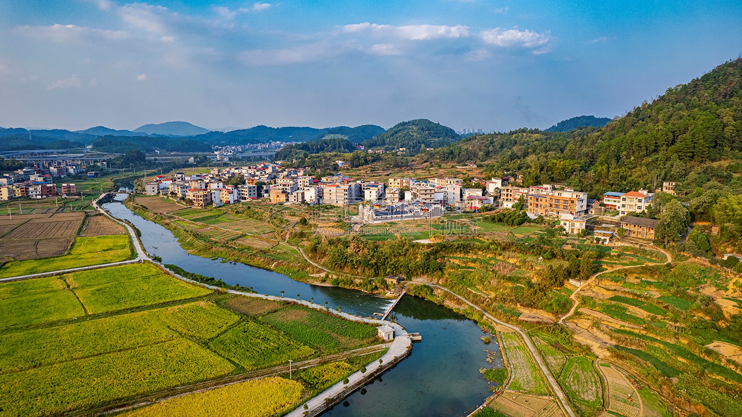 紫河旁的孙家祠堂