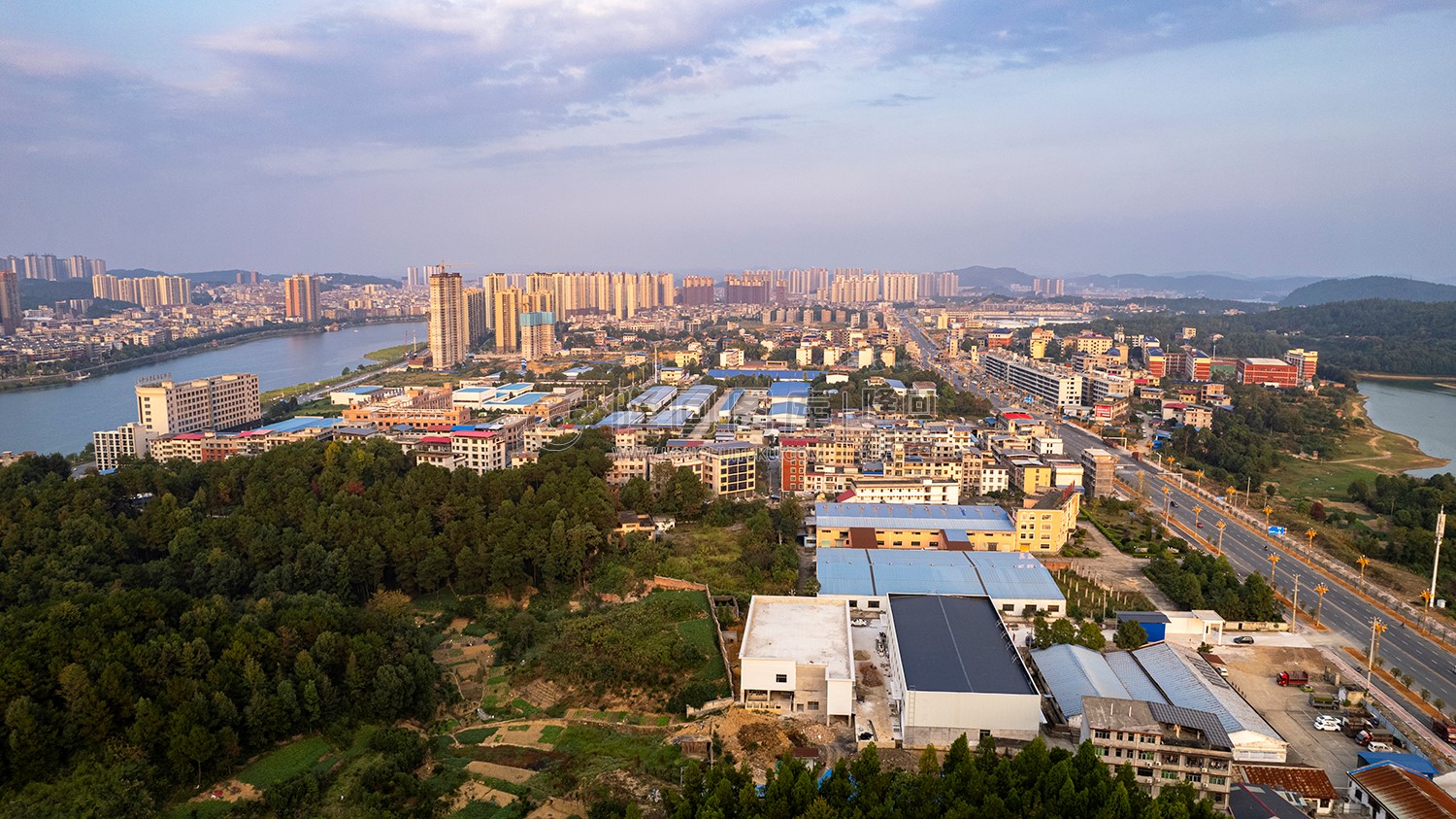 环城南路的隆回城南工业园