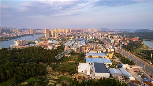 环城南路的隆回城南工业园