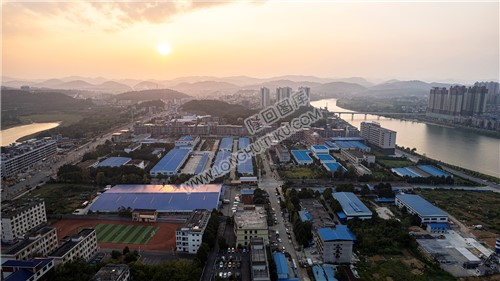 紫阳中学旁的城南工业园