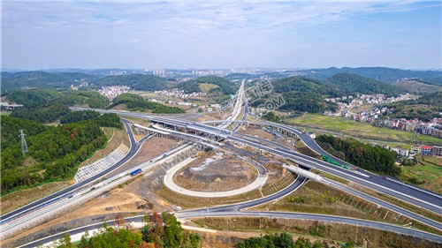 新新高速连接沪昆高速