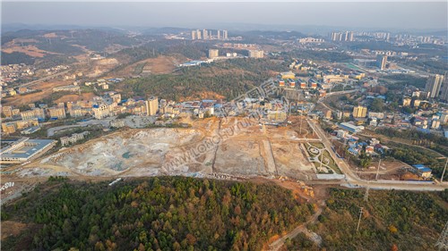 军杰酒店后面这一带开发中