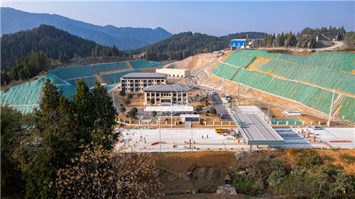 出口处的高速交警