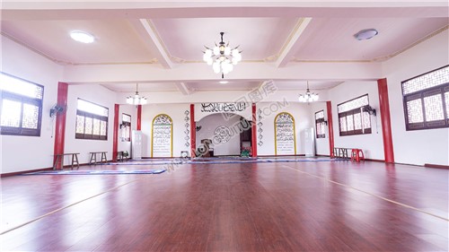 清真寺礼拜大殿