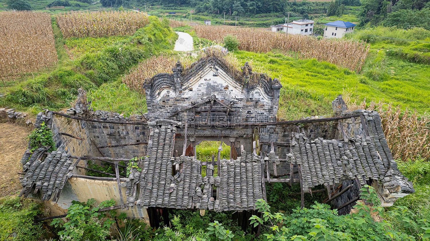山界清真南寺旧址后方航拍