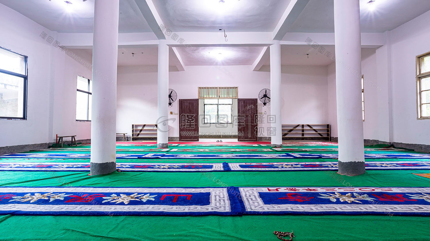 清真寺礼拜大殿