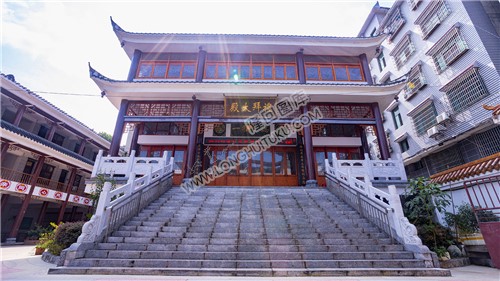 清真寺礼拜大殿外景