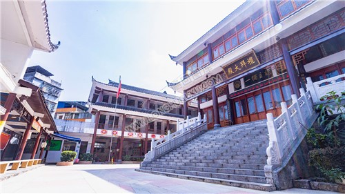 清真寺礼拜大殿外景