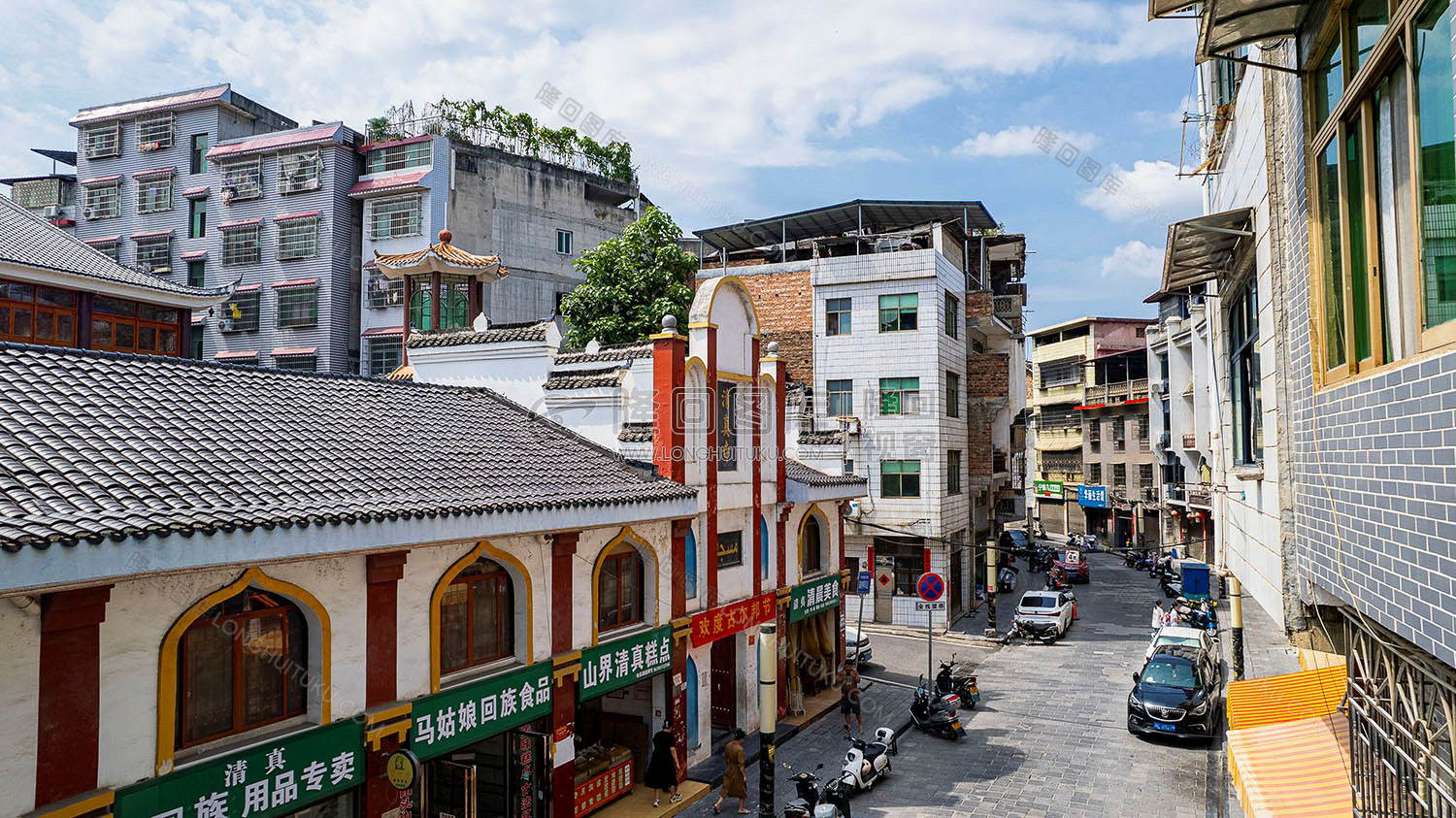 桃花坪清真寺外景街道