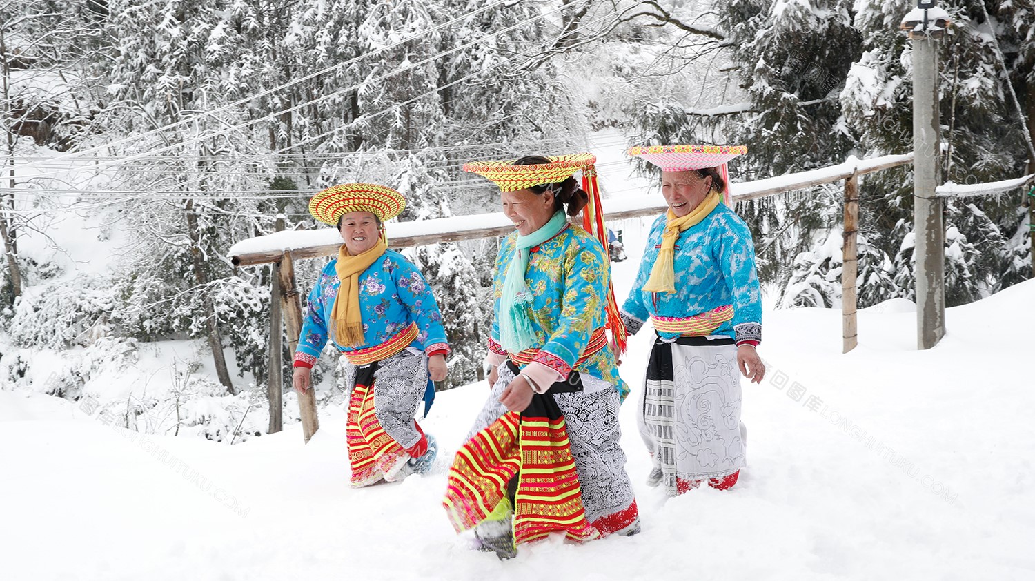 雪中的隆回花瑶婚礼