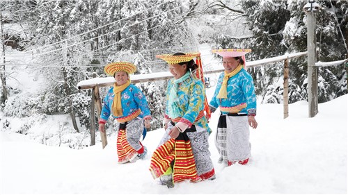 雪中的隆回花瑶婚礼