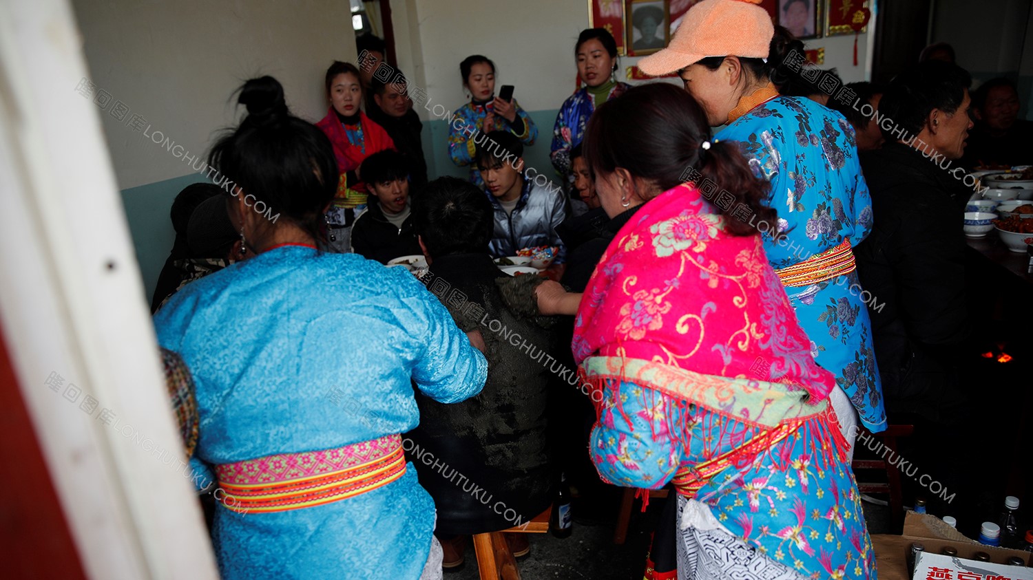 雪中的隆回花瑶婚礼