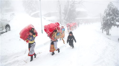 雪中的隆回花瑶婚礼