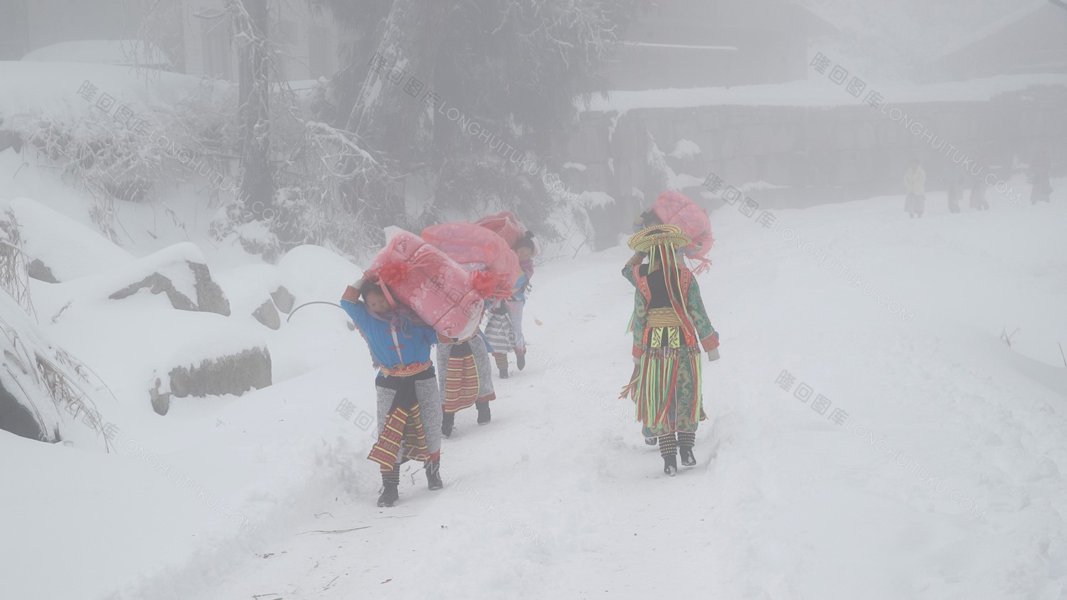 雪中的隆回花瑶婚礼