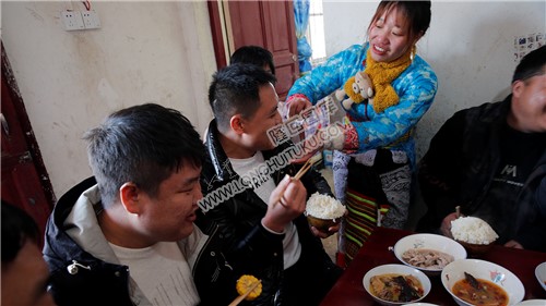 水栗凼村雪中喜事，隆回花瑶婚礼