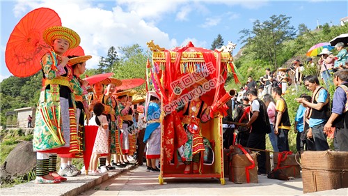 隆回花瑶婚俗活动