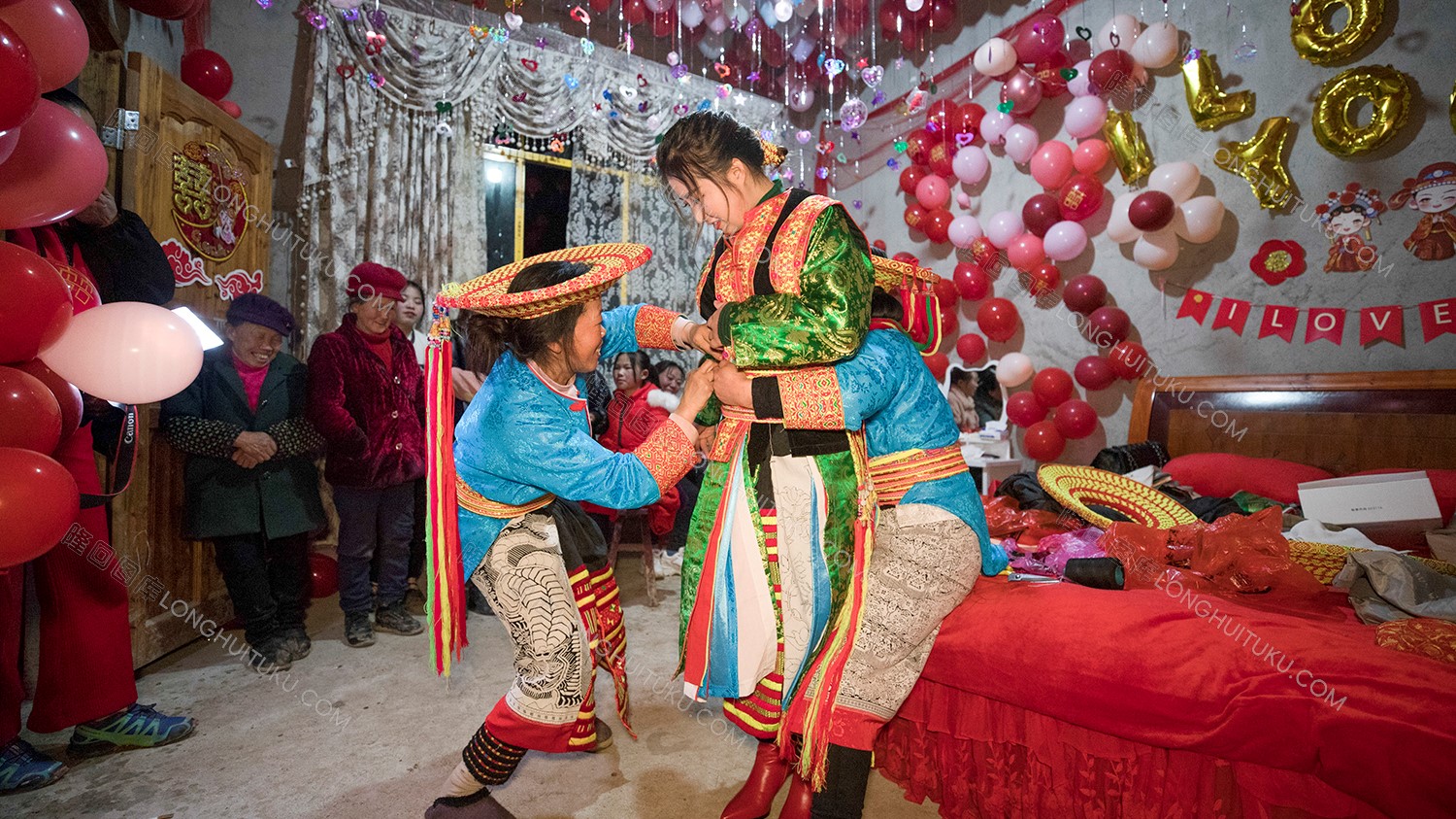 崇木凼的一场花瑶婚礼