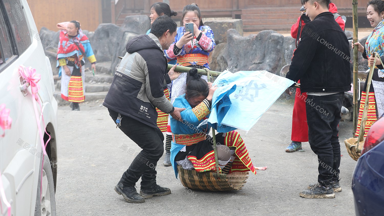 崇木凼的一场花瑶婚礼