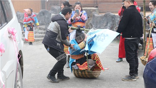 崇木凼的一场花瑶婚礼