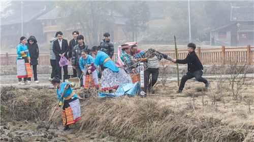崇木凼的一场花瑶婚礼