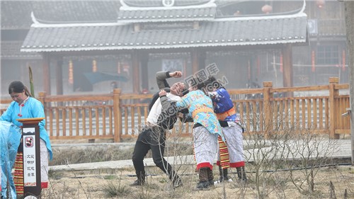 崇木凼的一场花瑶婚礼