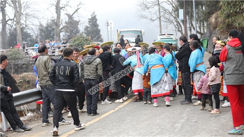 崇木凼的一场花瑶婚礼