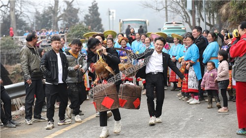 崇木凼的一场花瑶婚礼