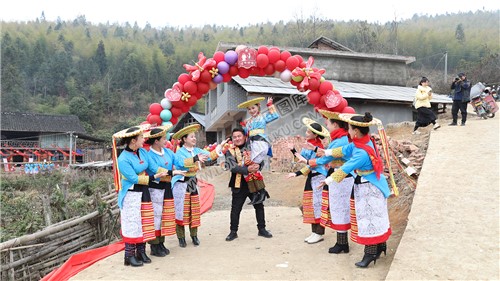 花瑶婚礼，圣洁而又疯狂的结婚仪式