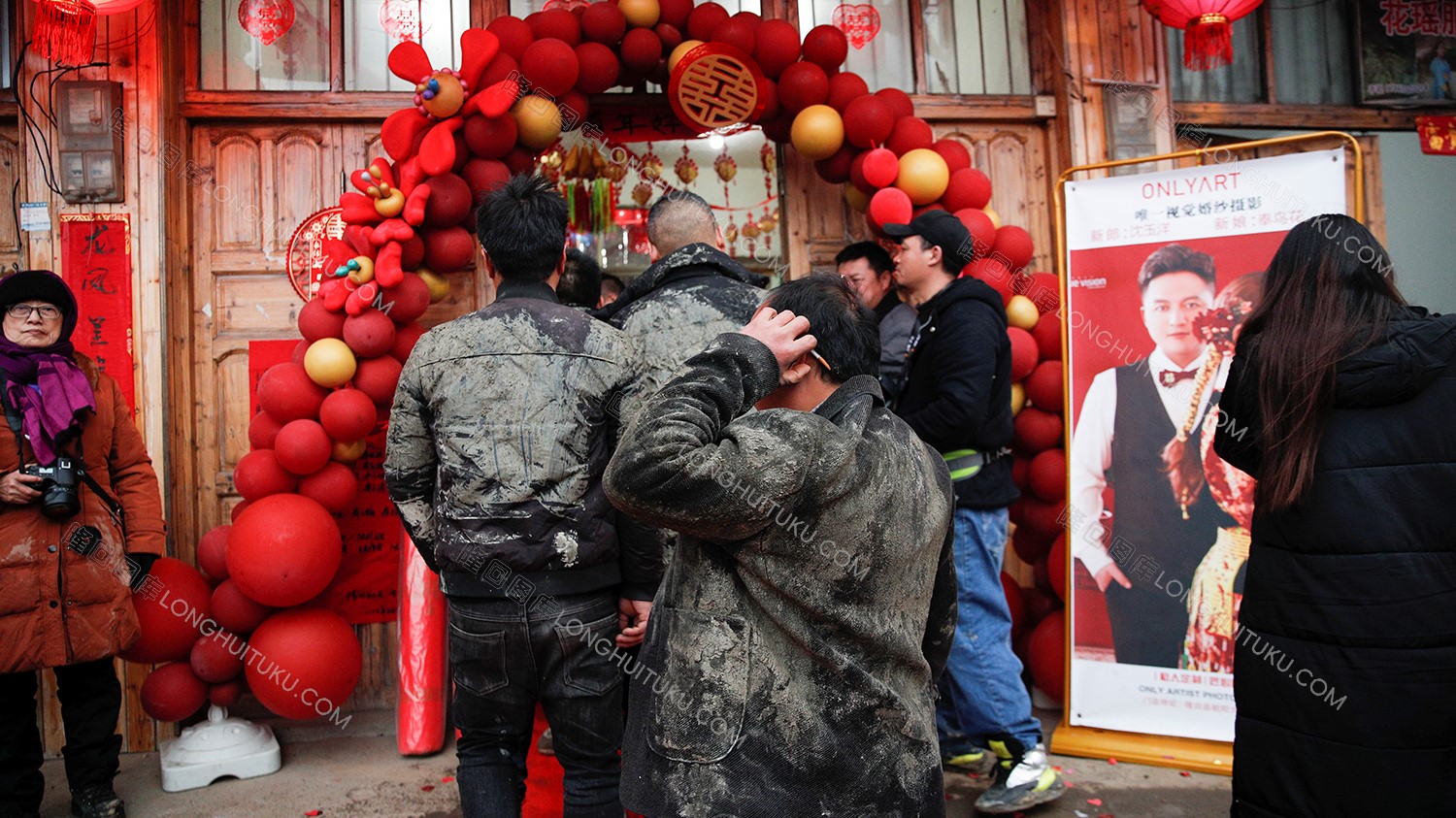 花瑶婚礼，圣洁而又疯狂的结婚仪式