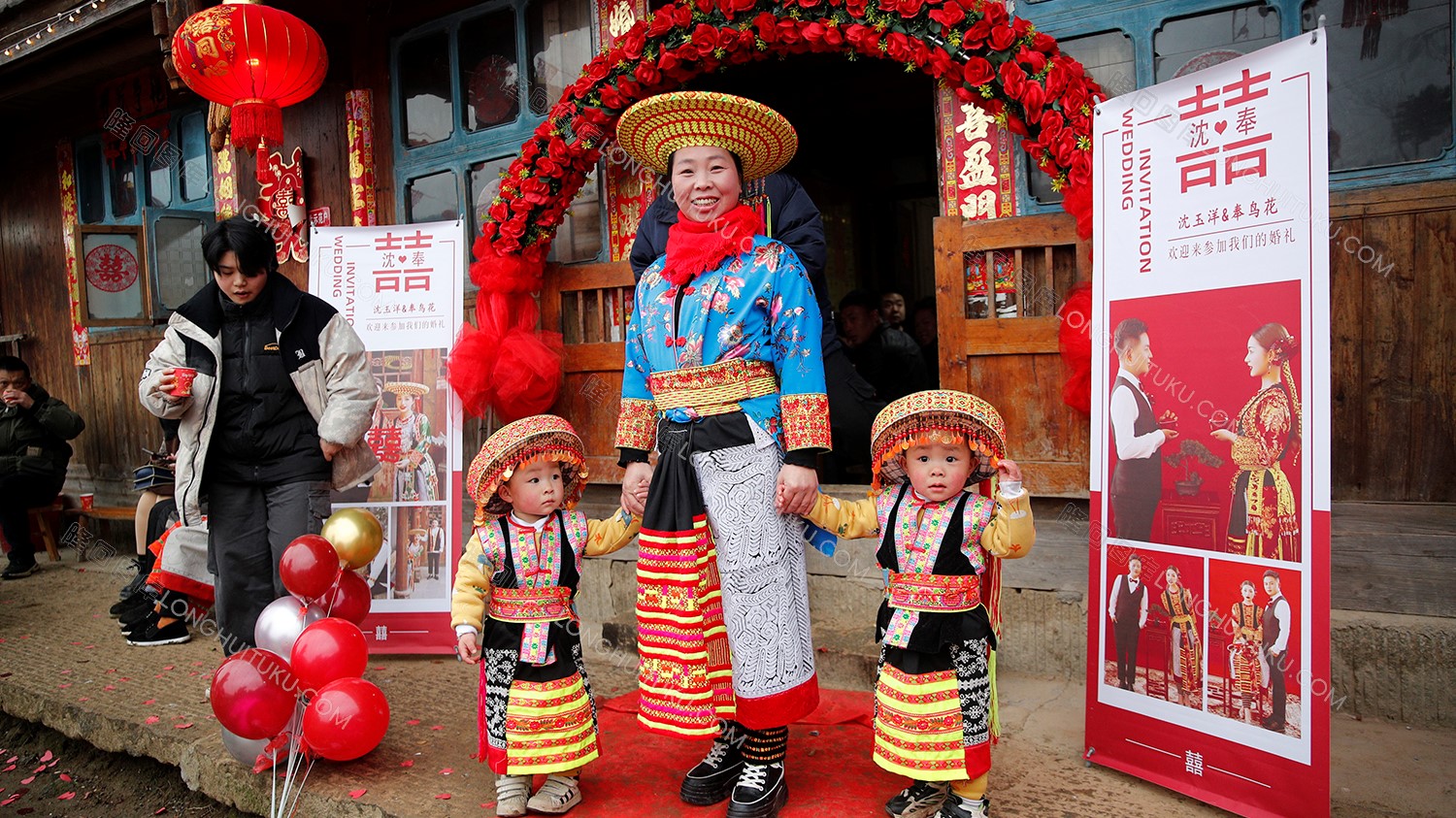 花瑶婚礼，圣洁而又疯狂的结婚仪式