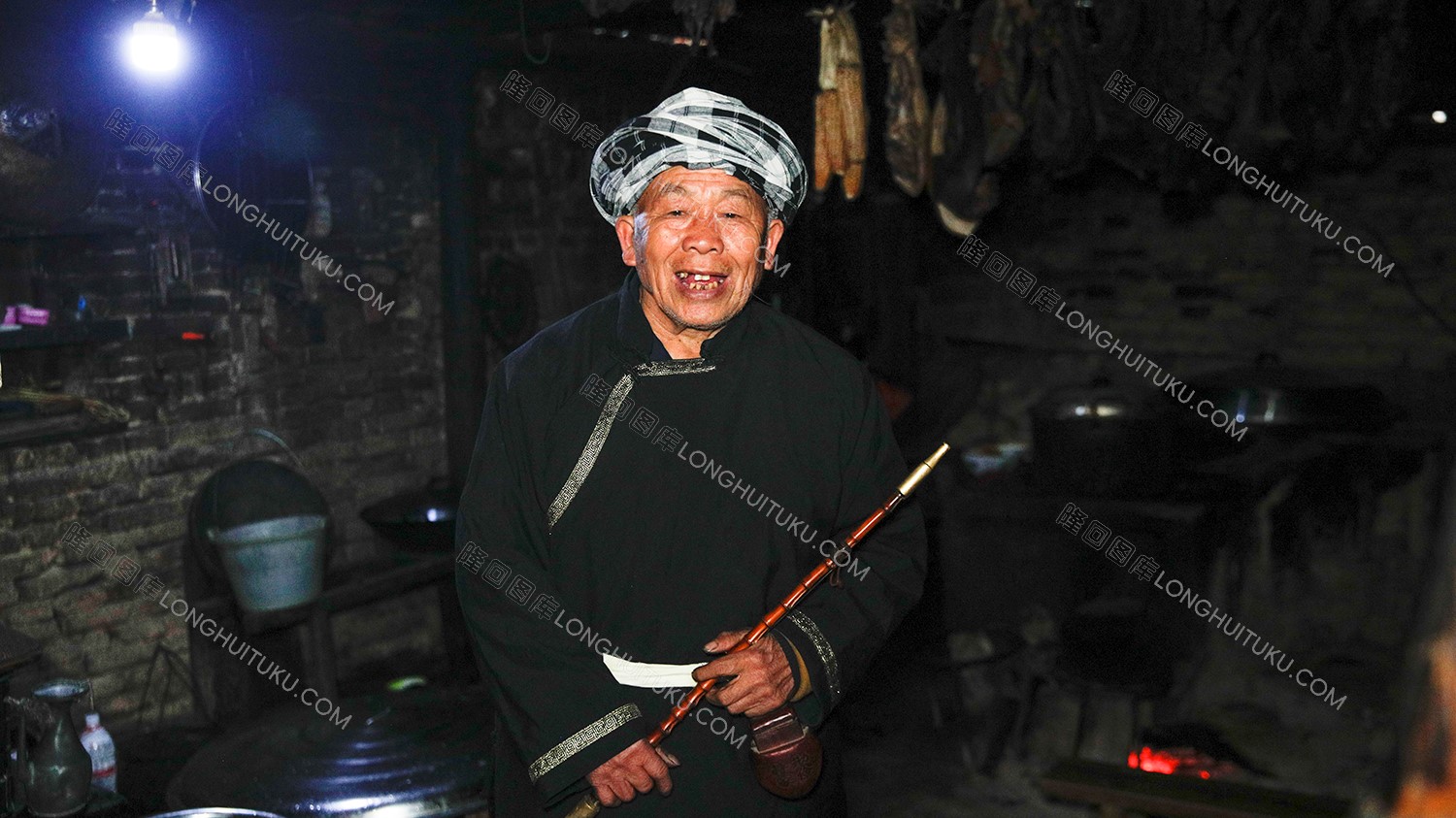 花瑶婚礼，圣洁而又疯狂的结婚仪式