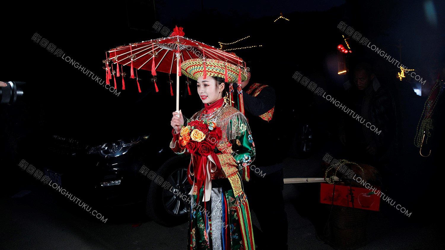 花瑶婚礼，圣洁而又疯狂的结婚仪式