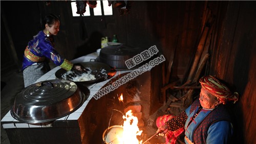 花瑶人家里的人间烟火