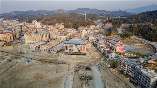 金石桥镇，正在开发中