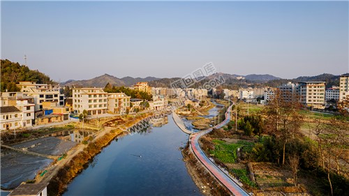 金石桥沿河路彩虹跑道与拦河坝