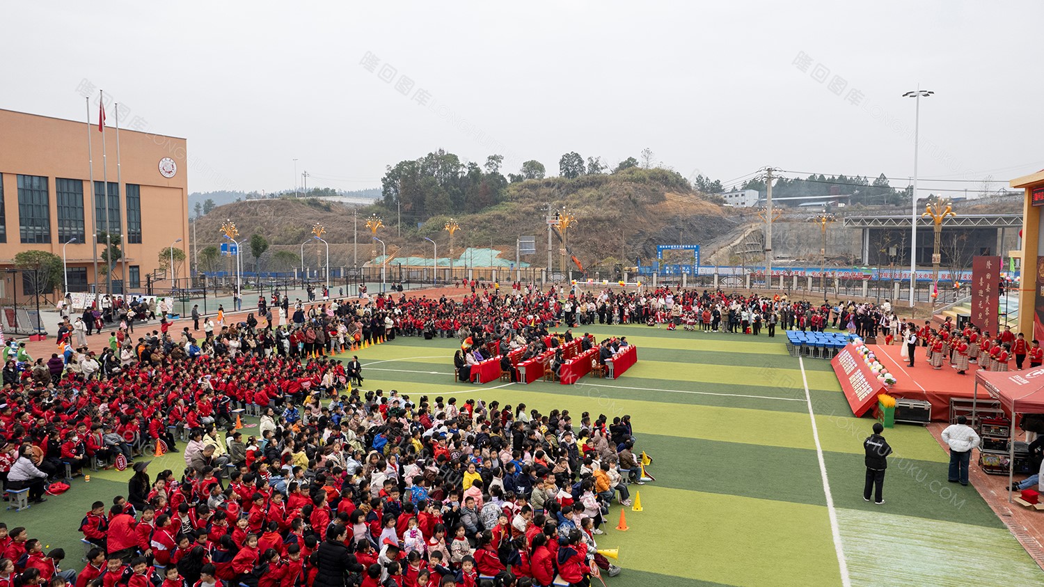 隆回县芙蓉学校元旦汇演操场