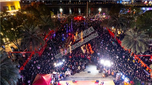 辰河世家广场现场活动