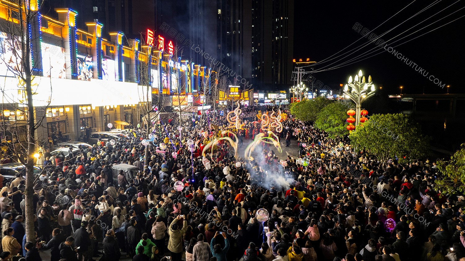 隆回游龙活动，人山人海