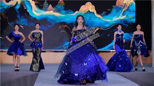 隆回职中学生们的时装秀