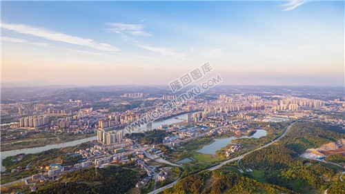 隆回收费站上空看隆回县城