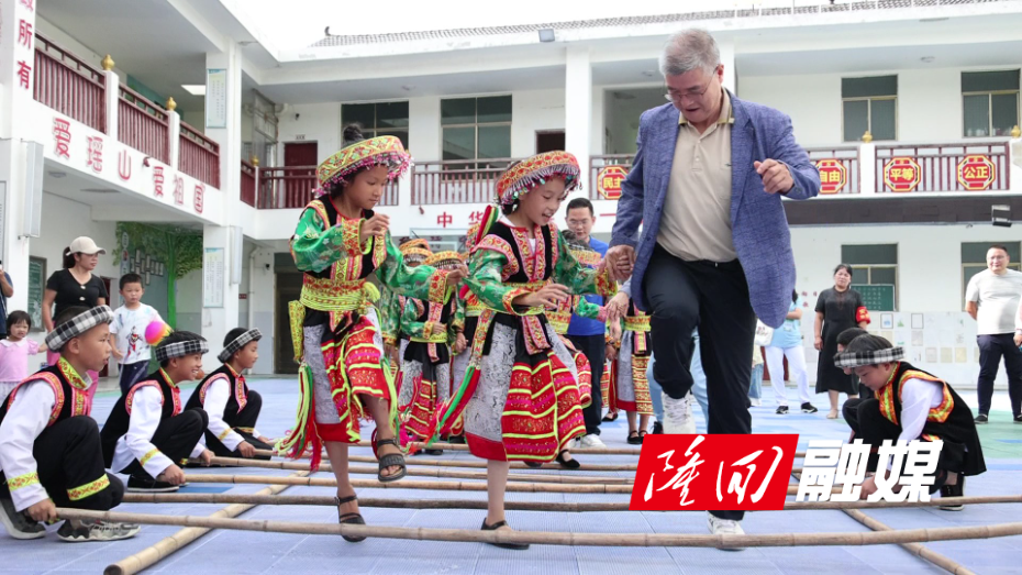 DL7A8726 - frame at 0m2s.jpg DL7A8726 - frame at 0m2s.jpg